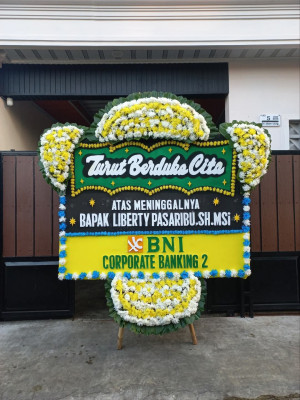 Papan Bunga Duka di Waluran