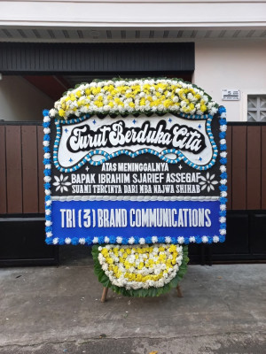 Papan Bunga Duka di Waluran
